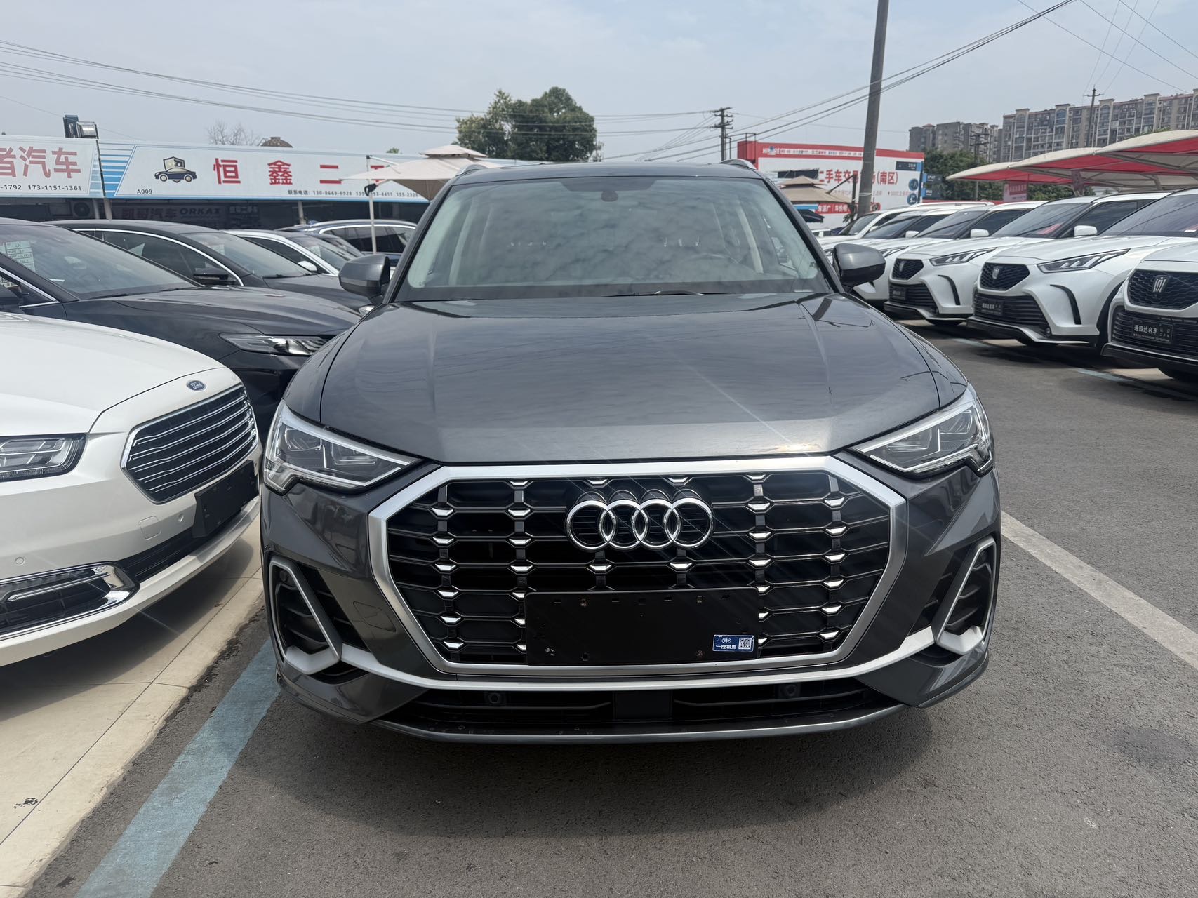 Audi Q3 2021 car image #2