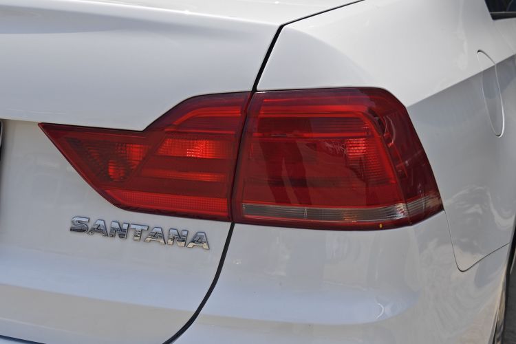 Volkswagen Santana 2022 car image #8