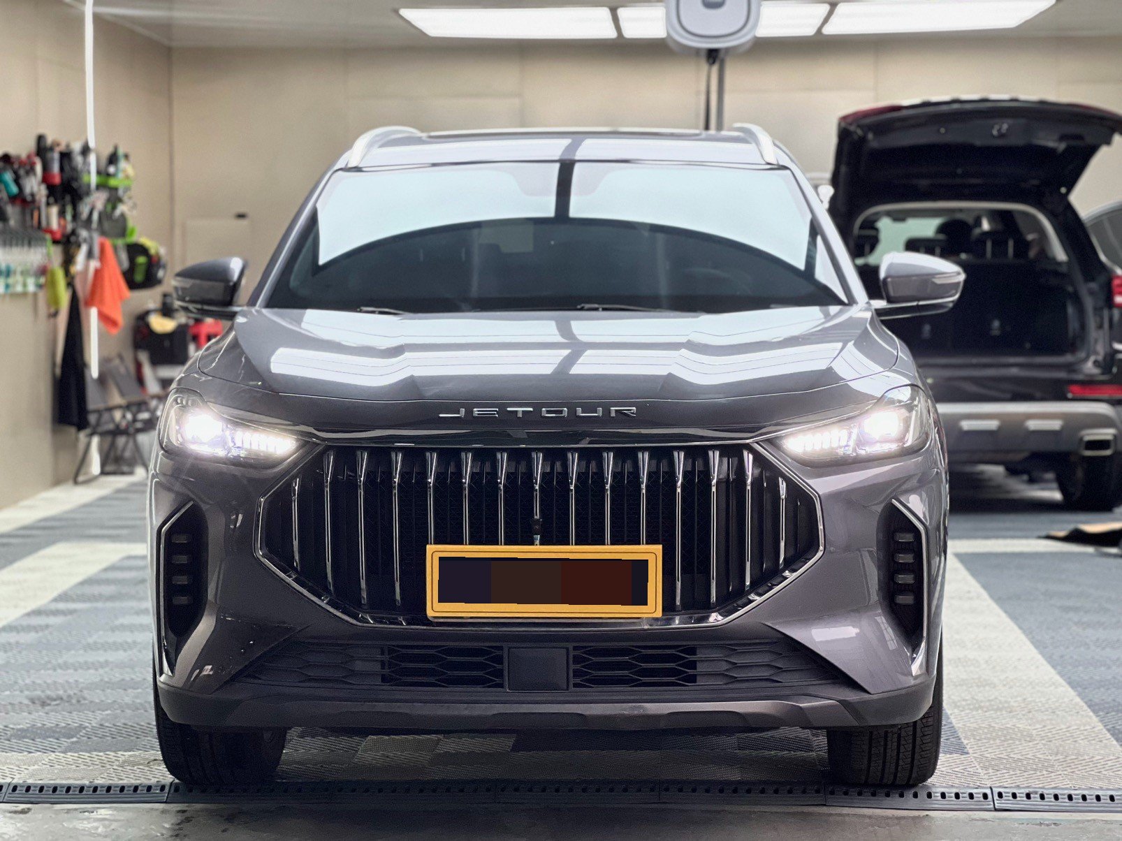 Jetour X70 PLUS 2024 car image #2