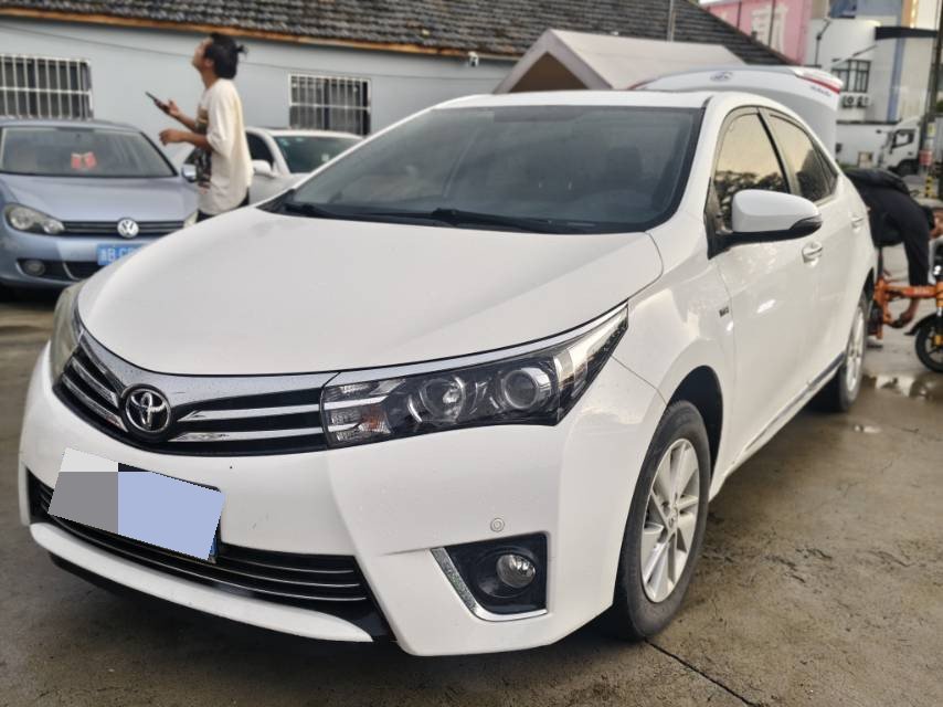 Toyota Corolla 2015 Toyota Corolla 2015 car image