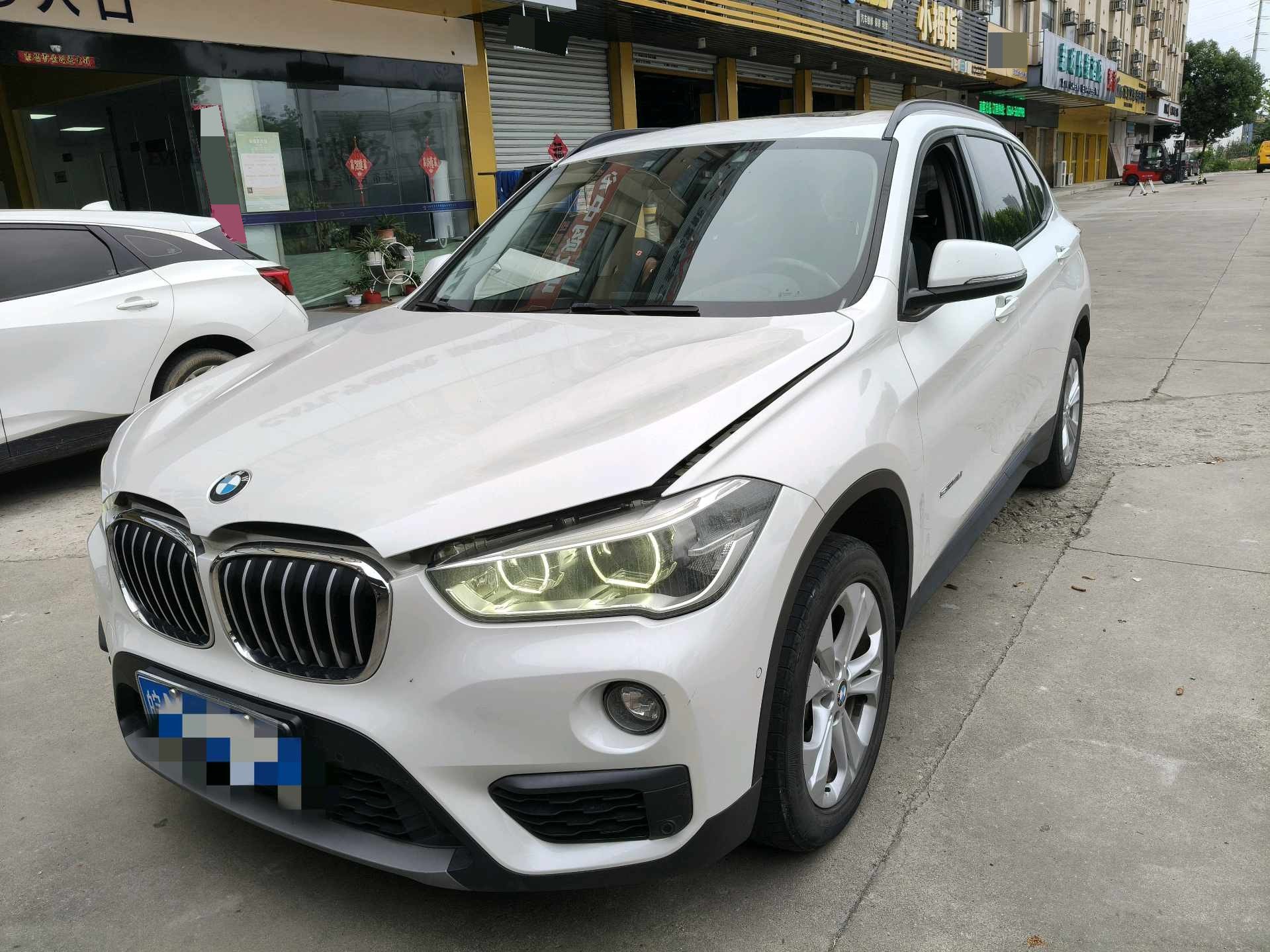 2017 2017 car image