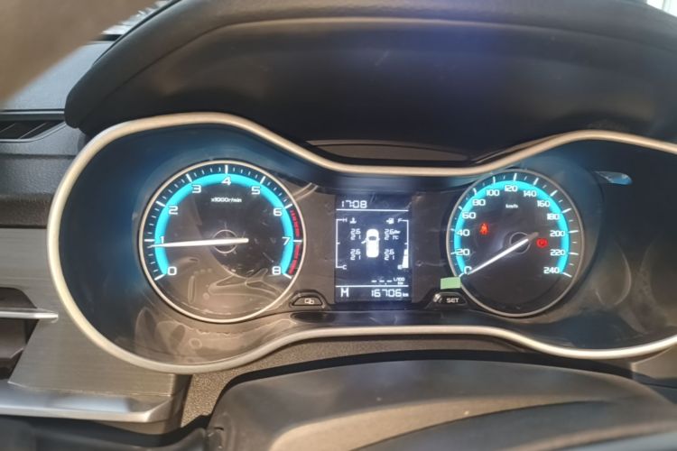 GEELY Emgrand 2021 car image #16