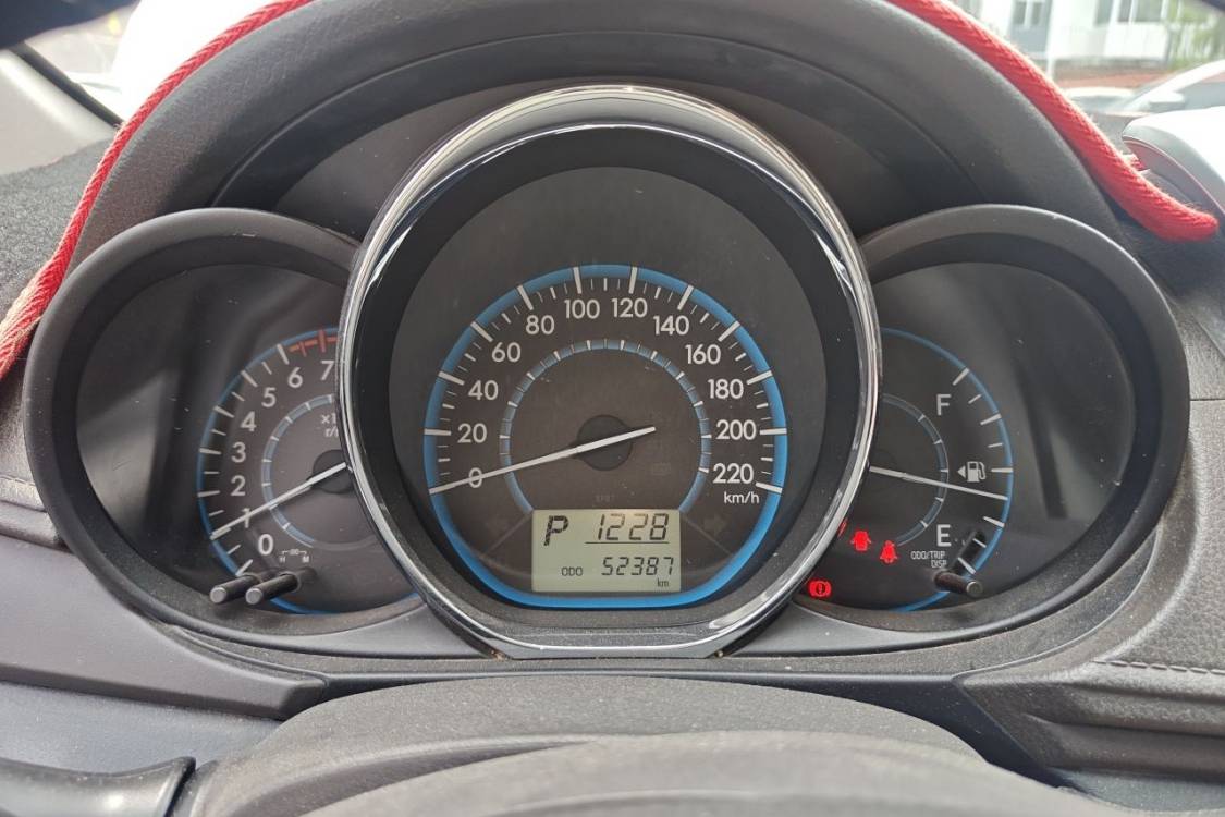 Toyota Vios 2015 صورة سيارة #26