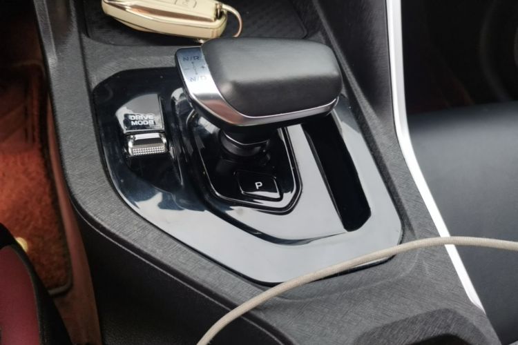 GEELY Coolray 2022 car image #18