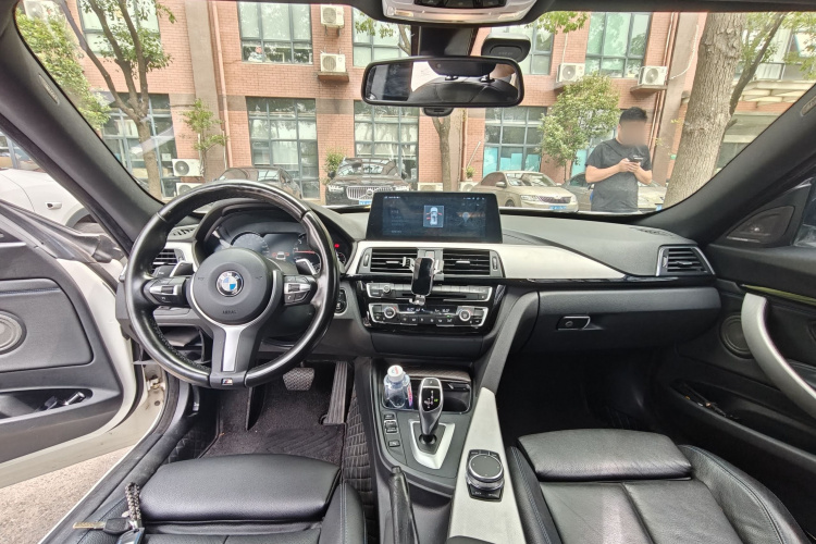 BMW 3 Series GT 2019 car image #12