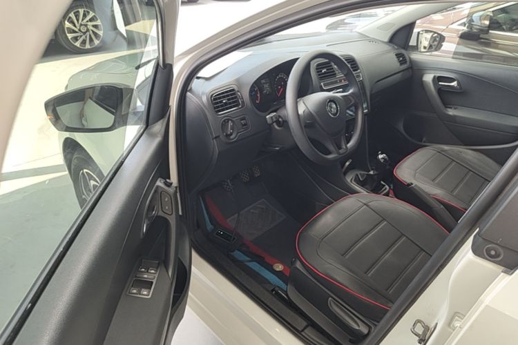 Volkswagen Polo 2016 #16 Volkswagen Polo 2016 car image #16