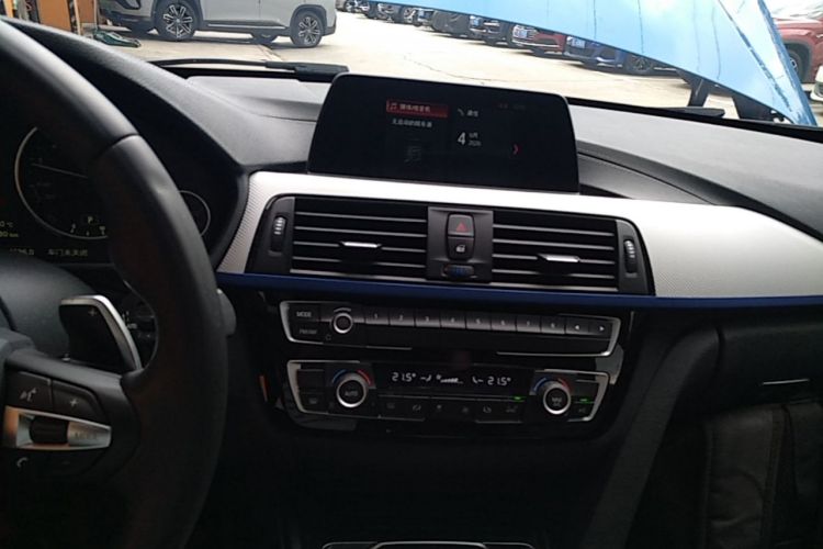 BMW 3 Series 2018 #17 BMW 3 Series 2018 car image #17