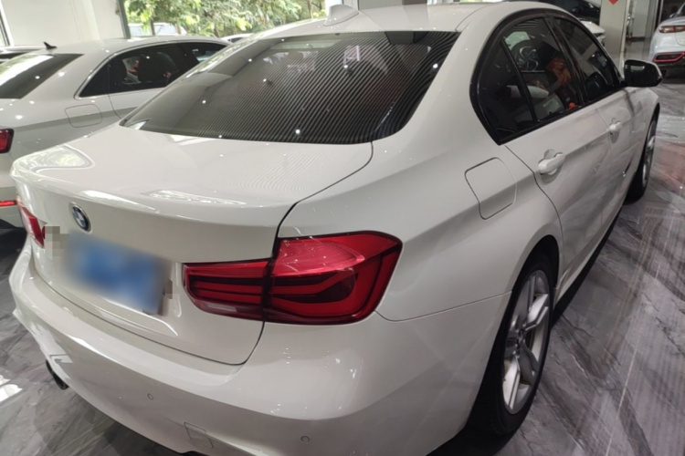 BMW 3 Series 2019 #7 BMW 3 Series 2019 car image #7