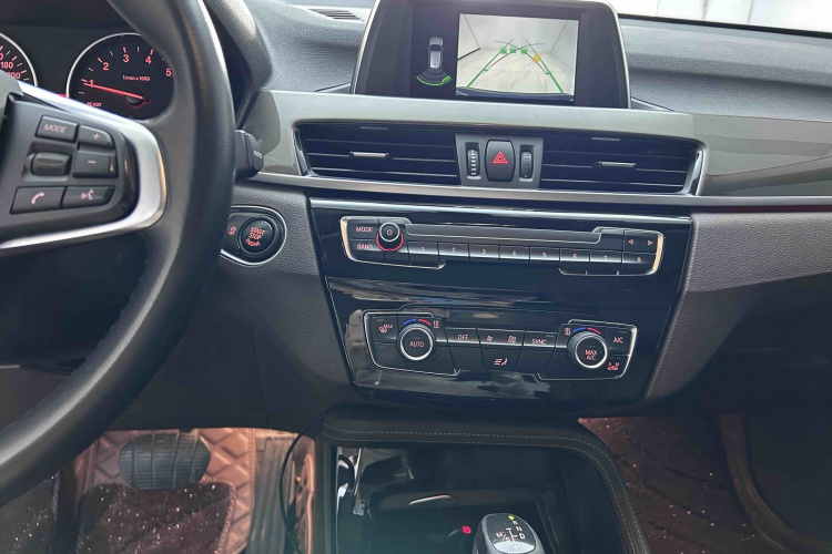 BMW X1 2018 #21 BMW X1 2018 car image #21