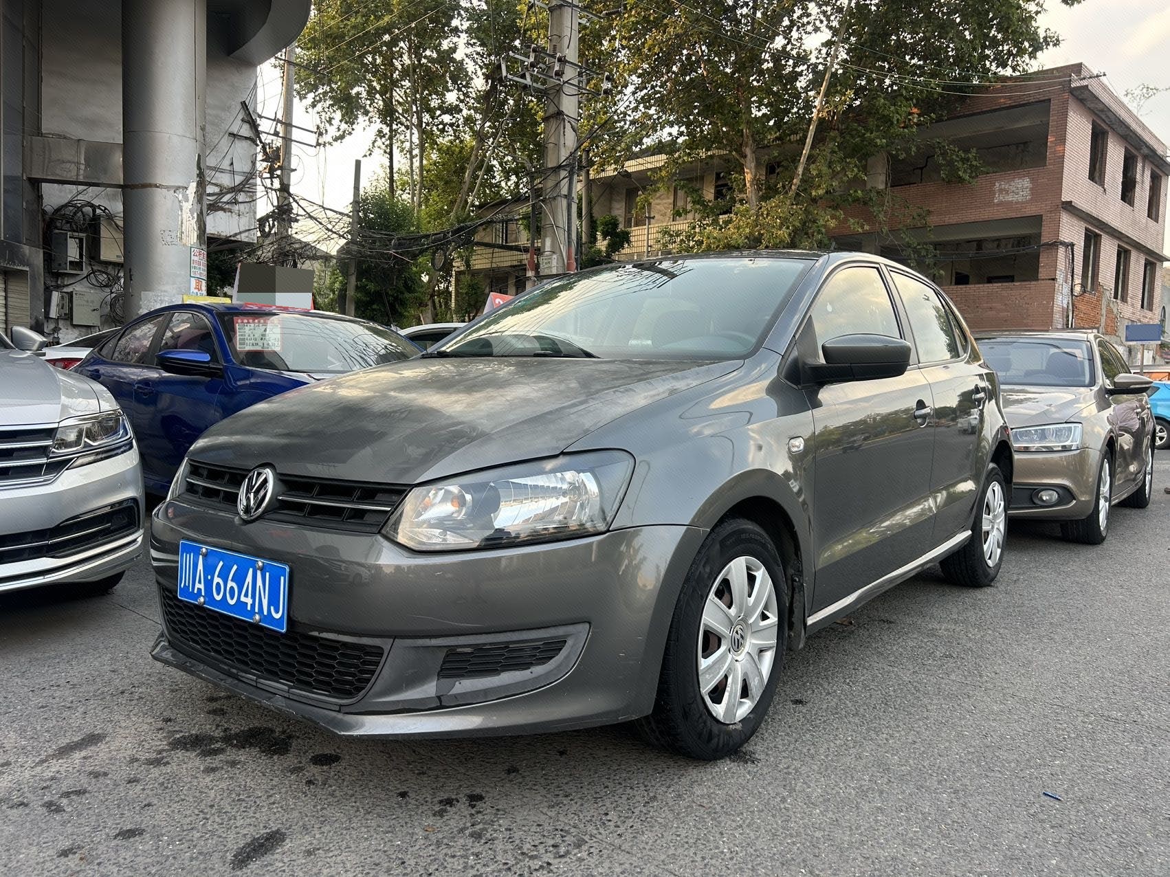 Volkswagen Polo 2012 car image 