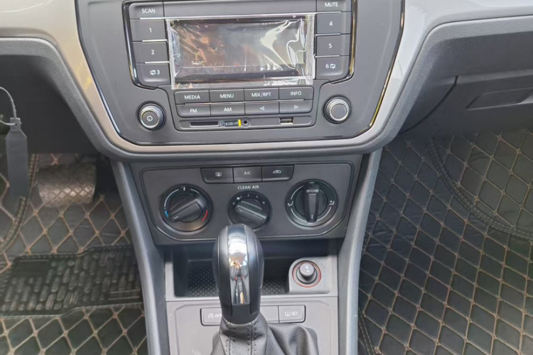 Volkswagen Lavida 2020 car image #12