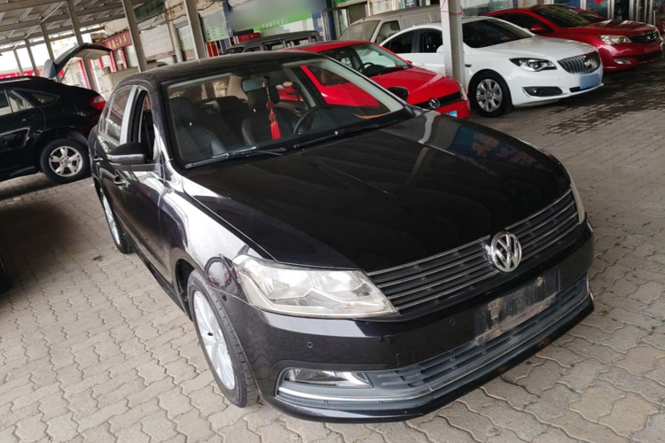 Volkswagen Lavida 2015 car image #4