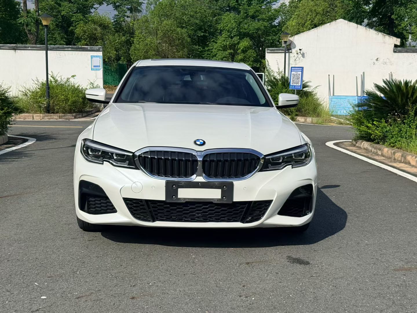 BMW 3 Series 2022 car image #4