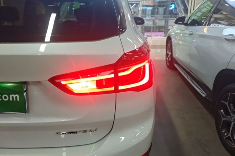 BMW X1 2018 #8 BMW X1 2018 car image #8