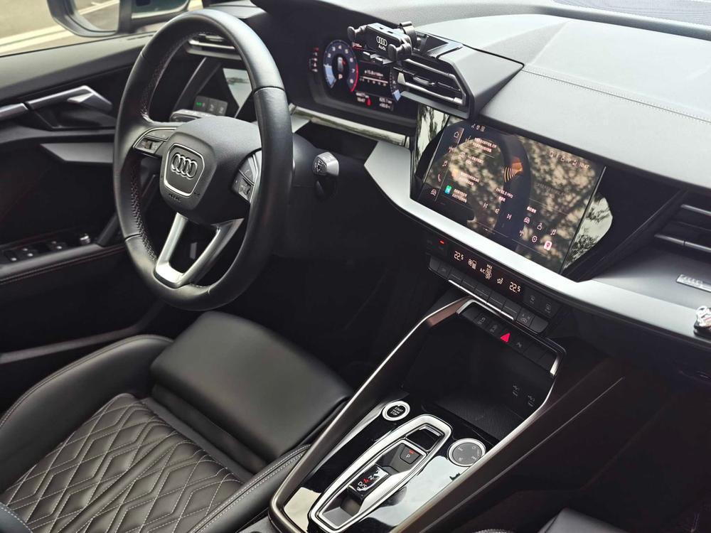 Audi A3 2024 car image #14