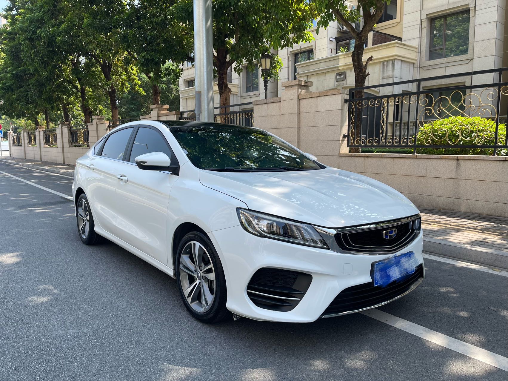 GEELY Binray 2019 изображение автомобиля #3