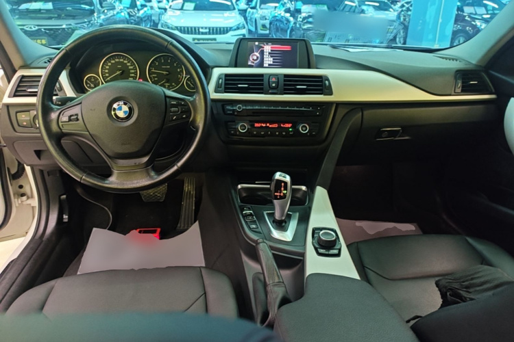 BMW 3 Series 2015 #10 BMW 3 Series 2015 car image #10