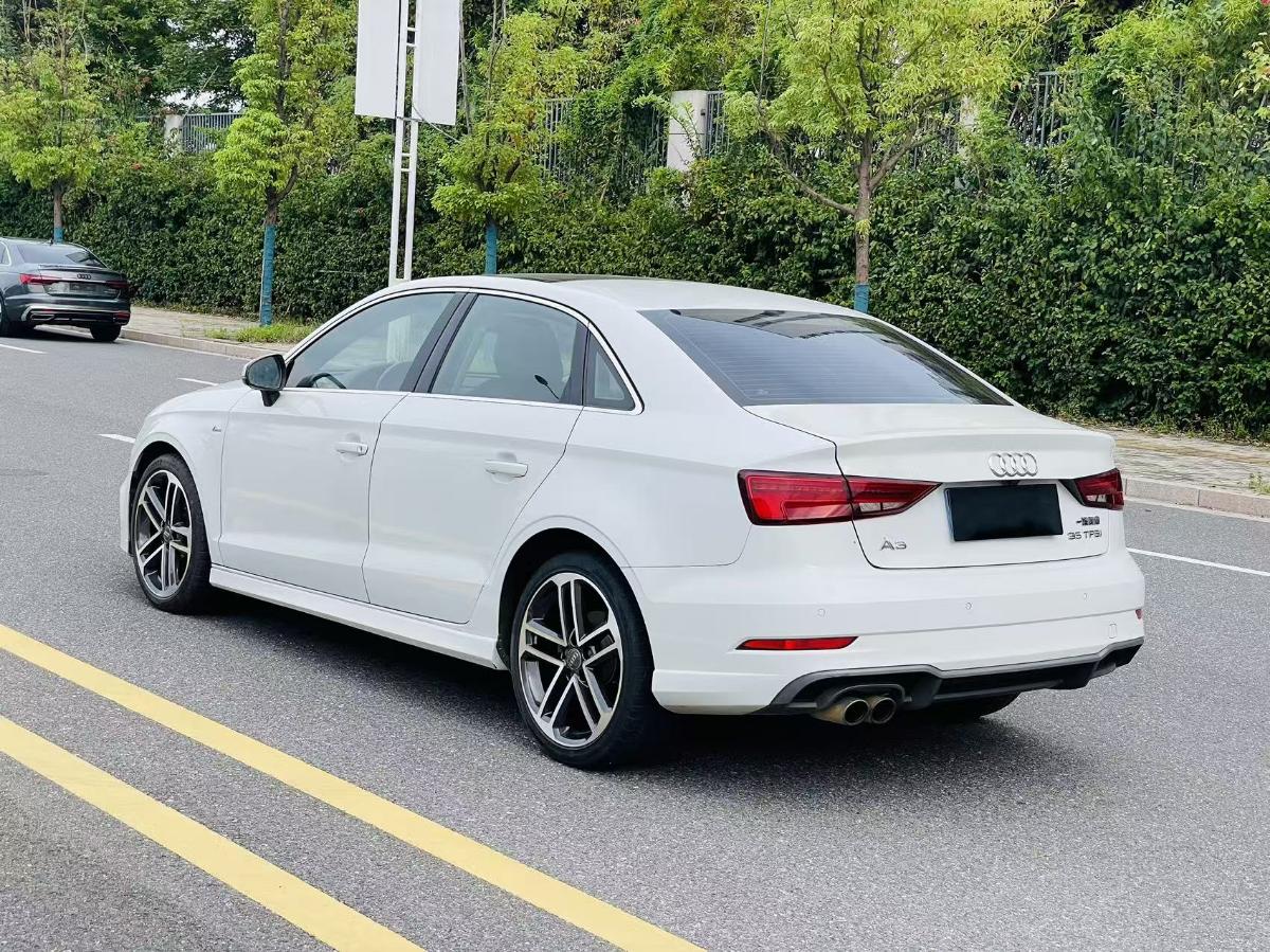 Audi A3 2017 car image #9