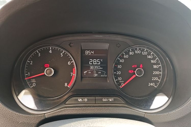 Volkswagen Polo 2017 #12 Volkswagen Polo 2017 car image #12