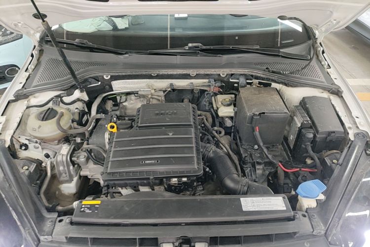 Volkswagen Golf 2017 car image #20
