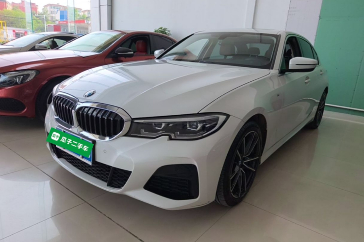 BMW 3 Series 2021 car image #2