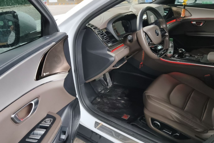 BYD Han 2021 car image #16