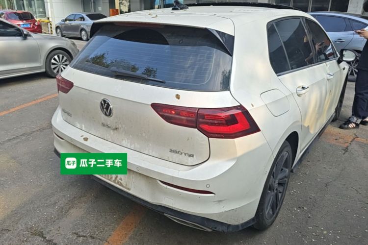Volkswagen Golf 2024 car image #7