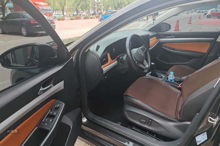 Volkswagen Bora 2025 car image #18