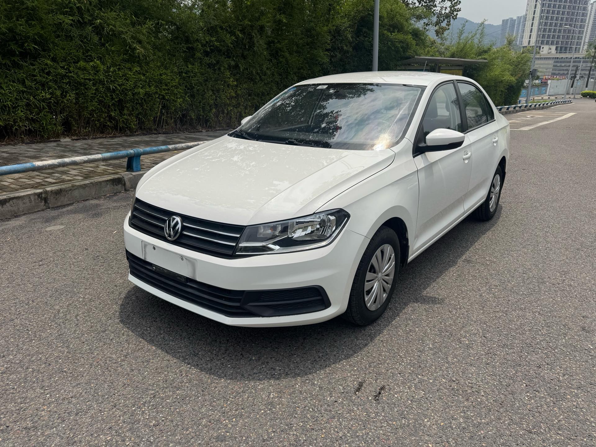Volkswagen Santana 2019 car image 