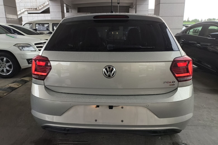 Volkswagen Polo 2020 car image #6
