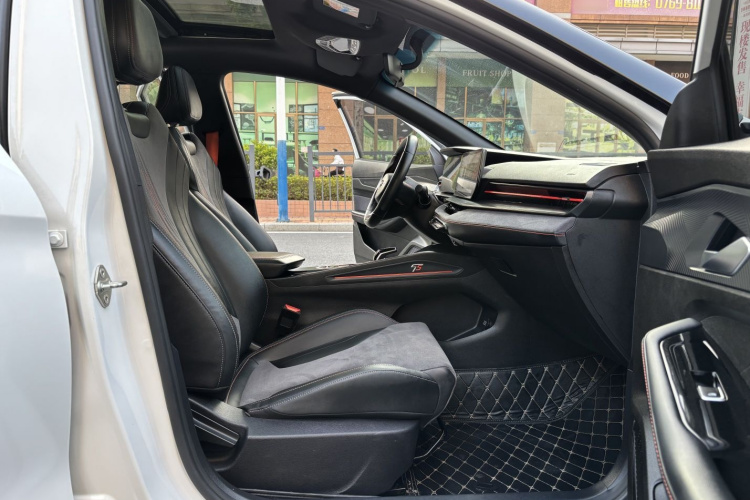 GEELY Binray 2022 #8 GEELY Binray 2022 صورة سيارة #8
