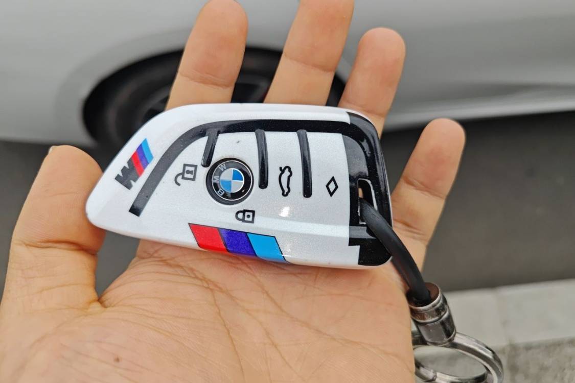 BMW 3 Series 2024 #30 BMW 3 Series 2024 car image #30