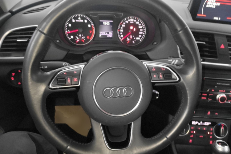 Audi Q3 2019 #11 Audi Q3 2019 صورة سيارة #11