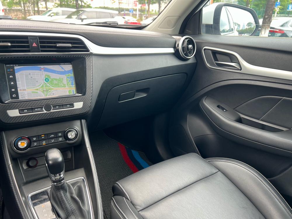 MG ZS 2017 car image #17