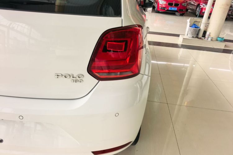 Volkswagen Polo 2019 car image #8