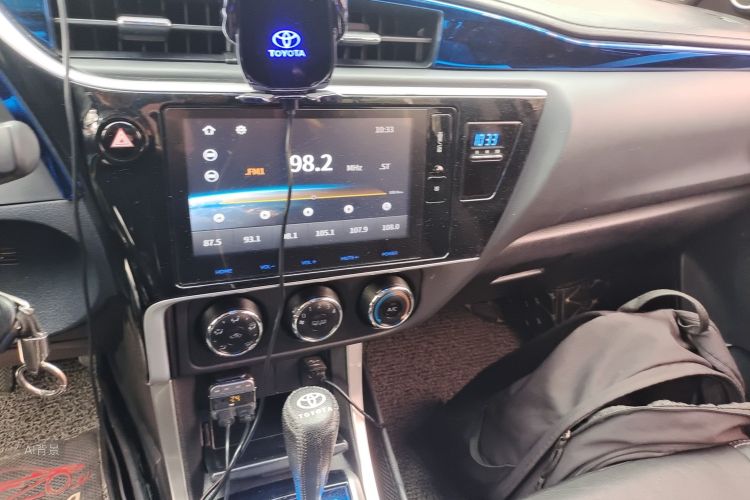 Toyota Corolla 2017 #15 Toyota Corolla 2017 car image #15