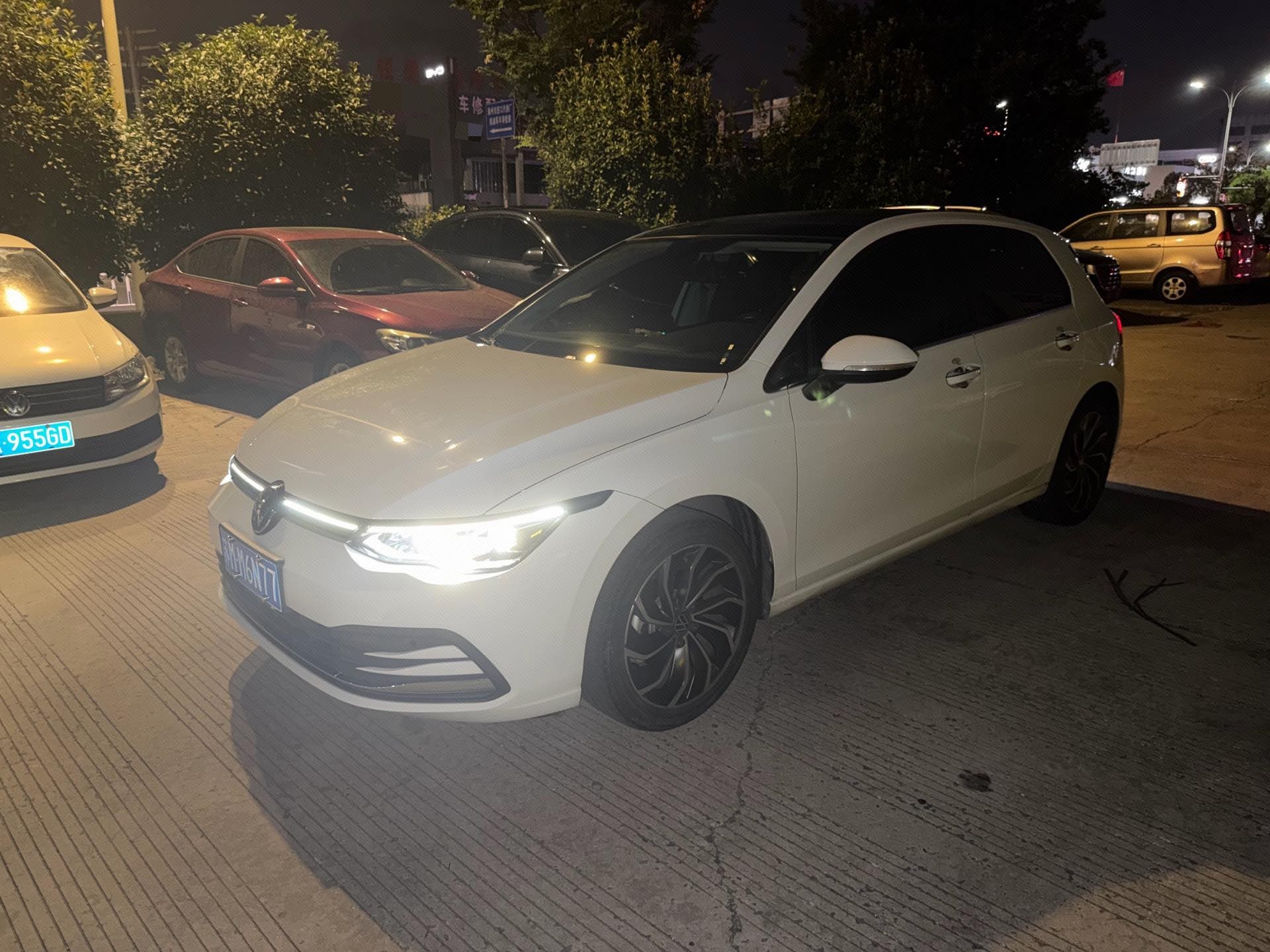 2022 2022 car image