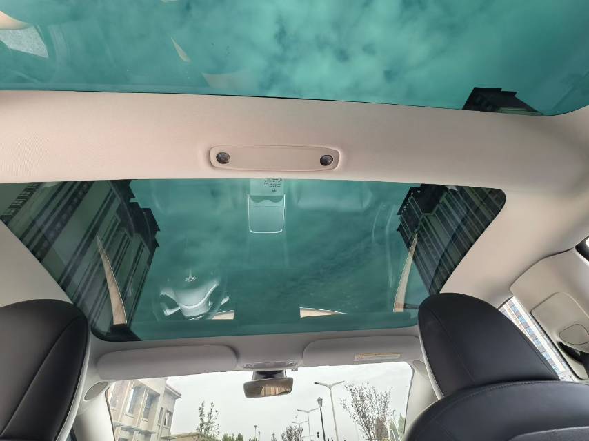 Tesla Model 3 2022 car image #8