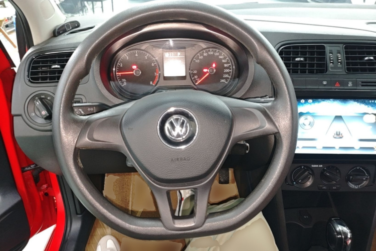 Volkswagen Polo 2019 #11 Volkswagen Polo 2019 car image #11