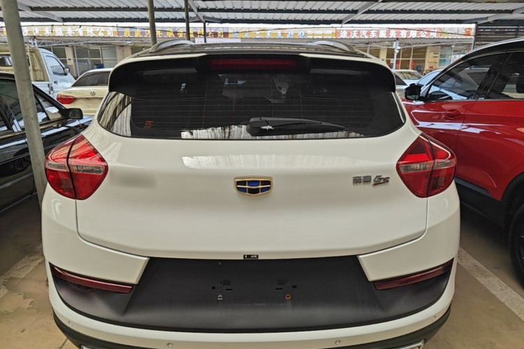 GEELY Emgrand GS 2018 car image #4