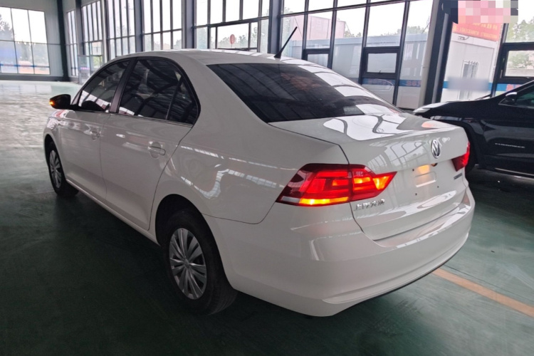 Volkswagen Santana 2022 car image #7