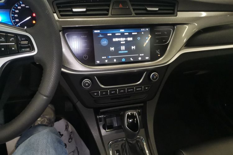 GEELY Emgrand 2017 #15 GEELY Emgrand 2017 car image #15