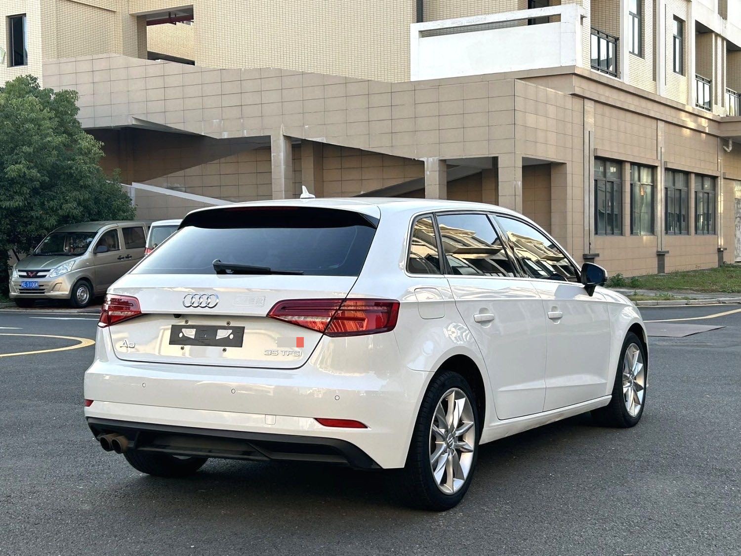 2017 image de voiture #7