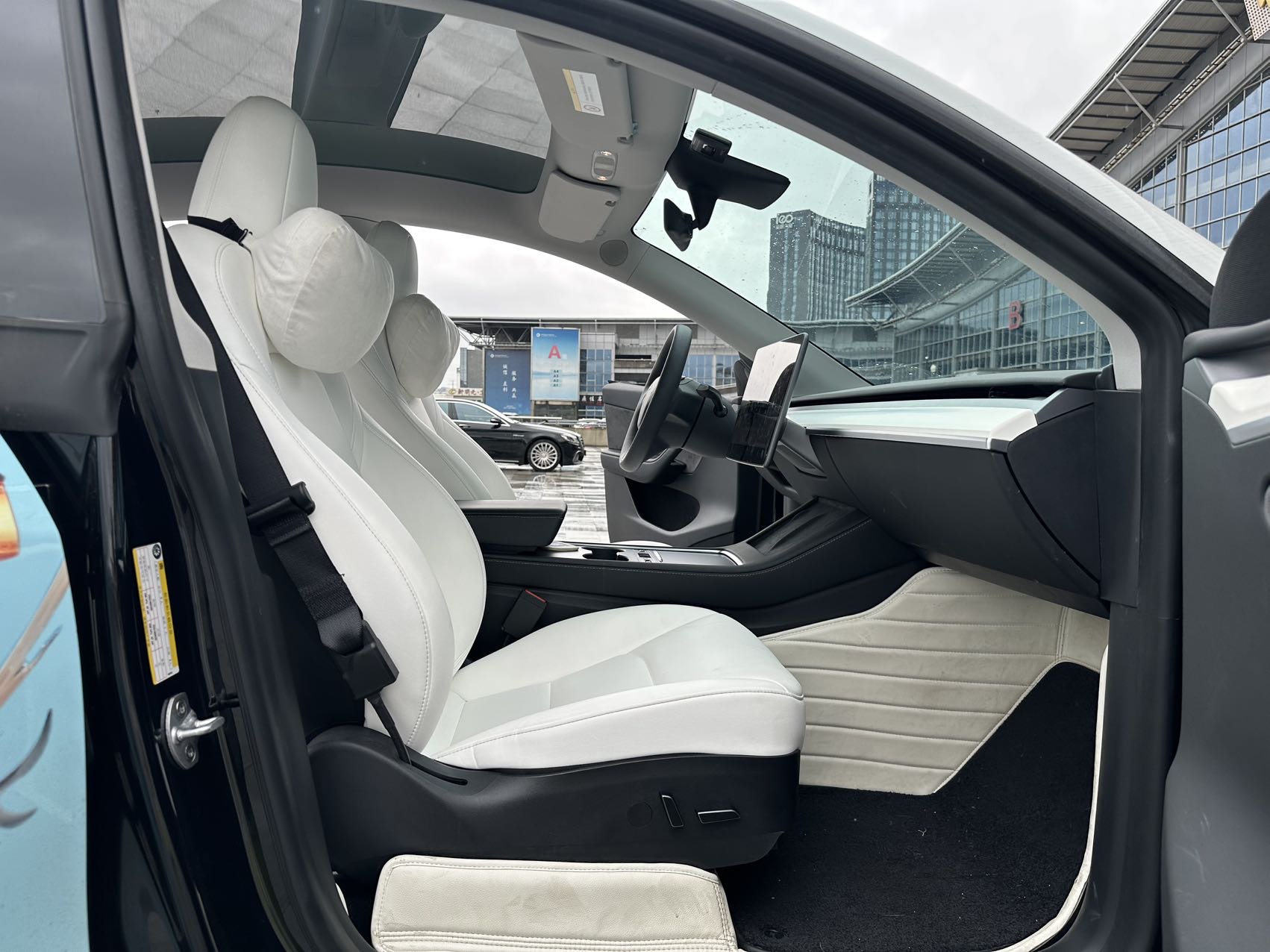 Tesla Model Y 2022 #24 Tesla Model Y 2022 car image #24