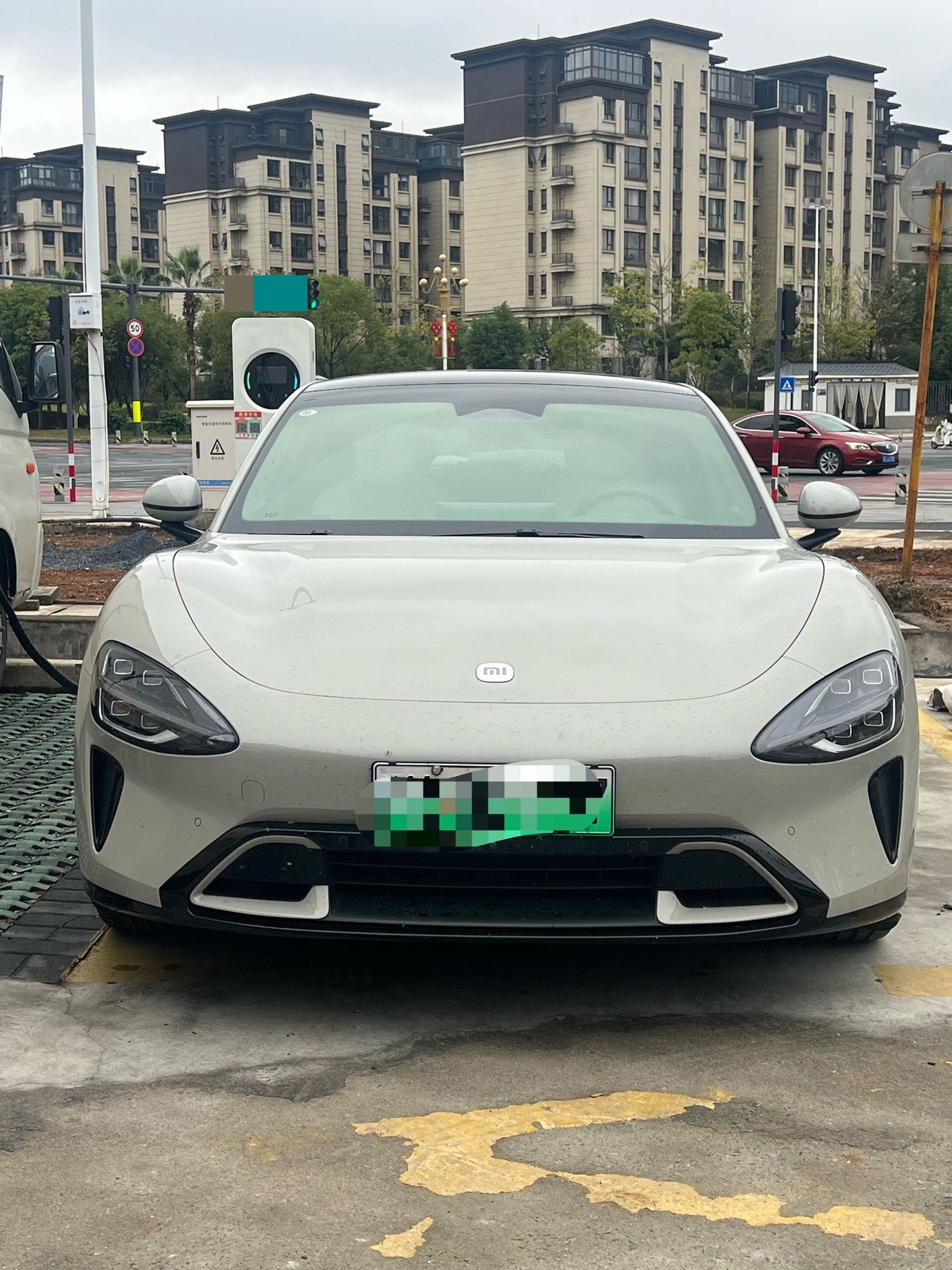 MI SU7 2024 car image #3
