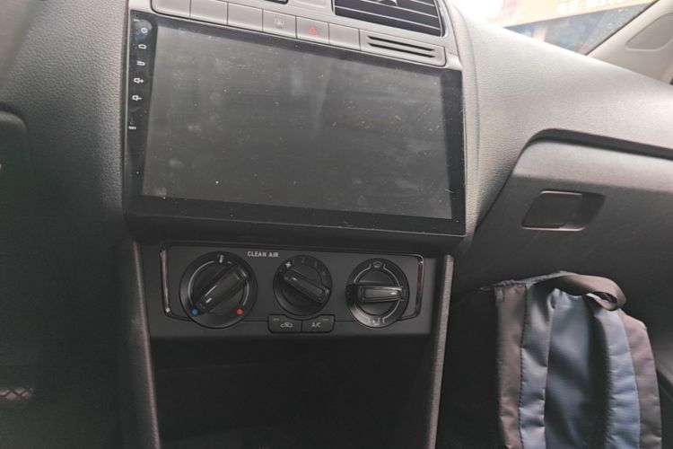 Volkswagen Polo 2017 #17 Volkswagen Polo 2017 car image #17