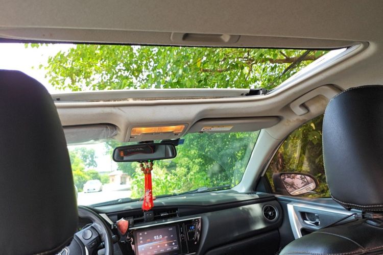 Toyota Corolla 2018 #16 Toyota Corolla 2018 car image #16