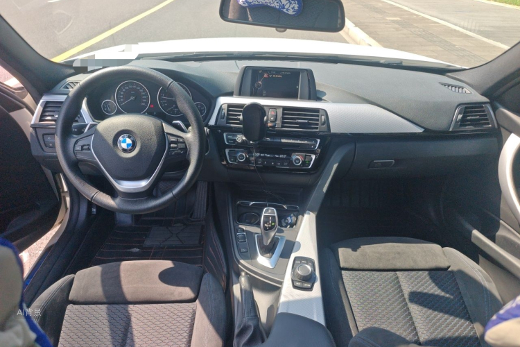 BMW 3 Series 2017 #11 BMW 3 Series 2017 изображение автомобиля #11