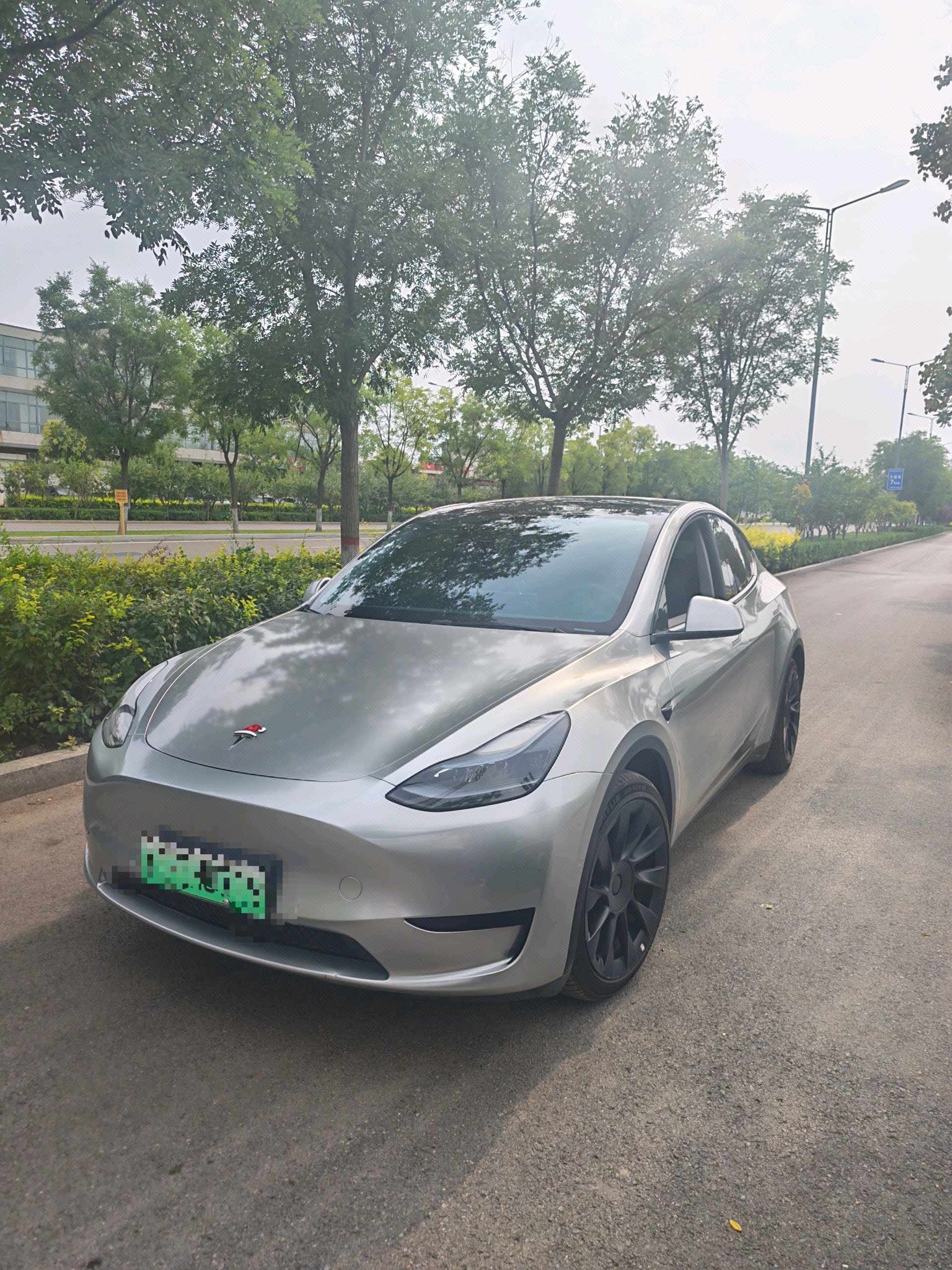 Tesla Model Y 2022 car image 
