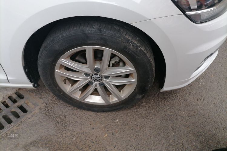 Volkswagen Golf 2019 car image #9